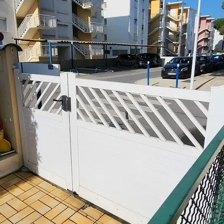The Driant Is 50m And 150m From The Center Apartment *